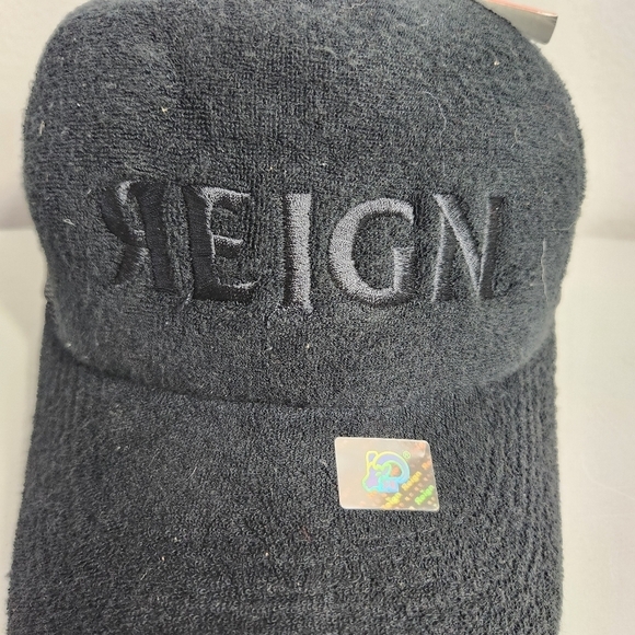 Reign Mens Black Terry Cloth Snapback Trucker Hat-NWT - Picture 2 of 12